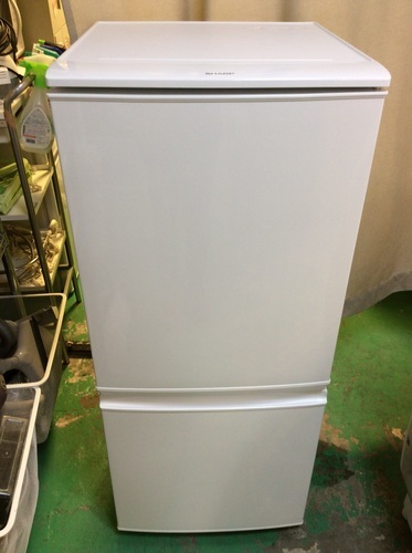 【配送設置無料・半年保証】2015年製 冷蔵庫 SHARP SJ-D14A-W