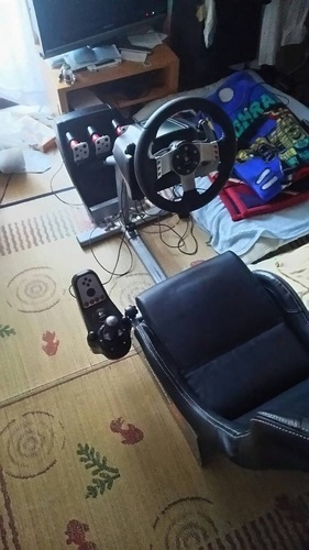 ロジクールG27ハンドルコントローラプレイシートレボリューション 