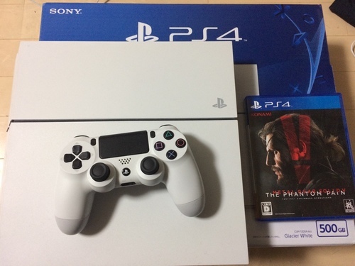 【値下げ】PS4ホワイト 美品 箱フルセット(おまけのMGS5:PP付き)