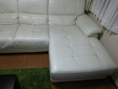 中古】本革 大型ソファ 白色 (購入価格19万円) 奥行100cm×横幅240cm