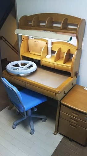学習机、椅子