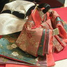 京 着付  雛人形　十二単風　木製台と屏風・雪洞付き