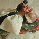 京 着付  雛人形　十二単風　木製台と屏風・雪洞付き