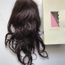 本格ウィッグ LEONKAレオンカ フェザー 茶髪黒髪ロング 美容室専門 検ナバーナプリシラアクアリネア