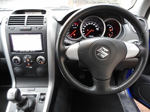 希少車 H18年エスクード３ドアの1 6xc４wd３ドア５速マニュアルナビtv 走行中試聴可 背面タイヤハードカバーシートヒーター キーレ 株 ｓａｍｕｒａｉ 宇治のエスクードの中古車 ジモティー