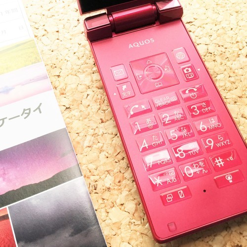 ☆SIMロック解除☆SIMフリー☆新品未使用☆ガラホ －AQUOSケータイ