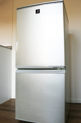 『キレイな冷蔵庫あります！』シャーププラズマクラスター ノンフロン冷凍冷蔵庫SJ-PD14X-N