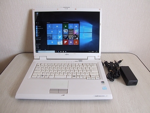 Fujitsu FMV-BIBLO NF40Y ノートパソコン