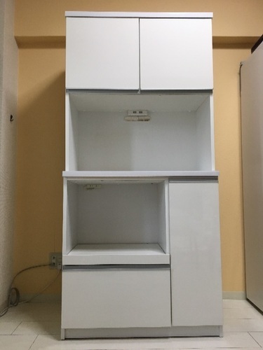 【値引きしました！】食器棚 白 ホワイト鏡面仕上げ キッチンボード 3/3まで 直接のお取引歓迎 土井インテリア