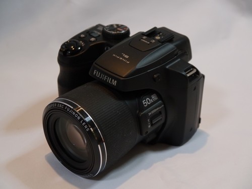 デジタルカメラ FUJIFILM FINEPIX SL1000