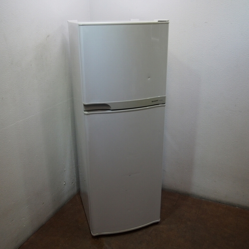 大きめ225L 2ドア冷蔵庫 SHARP BL70