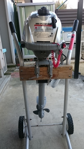■ホンダ船外機　２馬力　ロング　保管スタンド有■