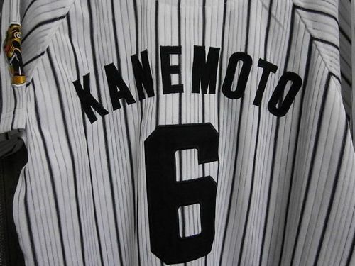 割り引きしました 阪神タイガース金本６ユニフォームｌサイズ刺繍美品おまけ付き送料400円 トトロン 大阪の野球 の中古あげます 譲ります ジモティーで不用品の処分