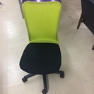 仕事用に使っていた椅子をあげます。