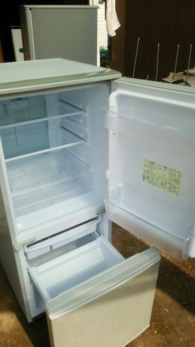 シャープ２ドア冷蔵庫2013年製品（保証付き）