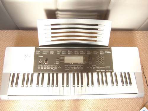 カシオ電子キーボード