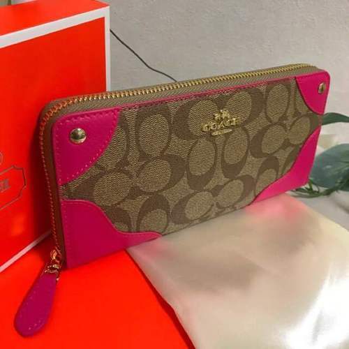 ♡新品 箱付きCOACH シグネチャー ラウンドジップ長財布 ローズ♡