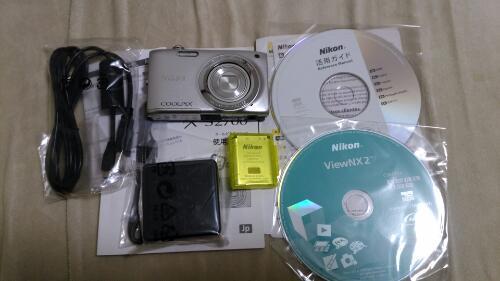 デジカメ Nikon S2700 新品 未使用