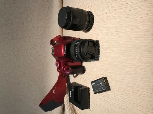 CANON EOS Kiss X50　かわいいレッド