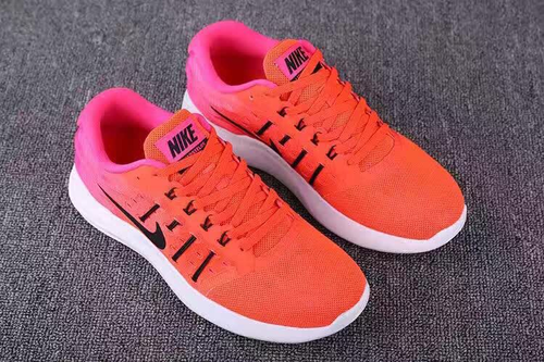 NIKE LUNARSTELOS　　2017年最新型