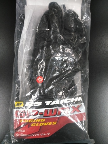 RSタイチ TAICHI NXT047 GP-WRX レーシンググローブ 　サイズ:ｍ　カラー:黒　送料込み