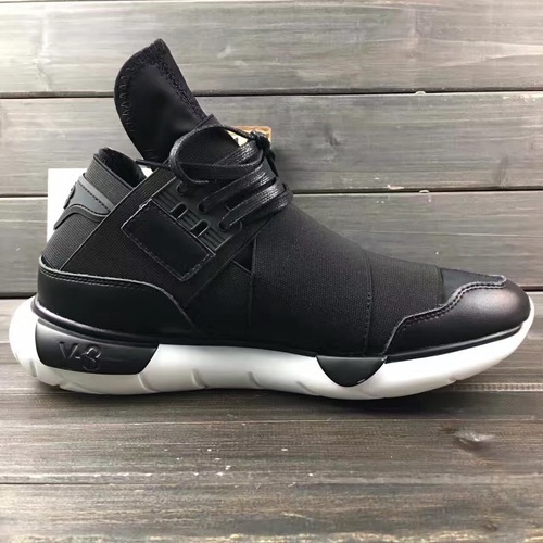 Y-3 Yohji 　ラクマで取引すれば更に割引できます。