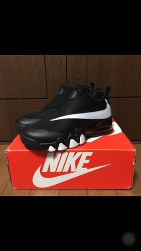 大人気　新品　NIKE BIG SWOOSH 黒28㎝