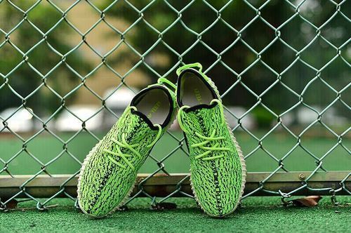 アディダス　ADIDAS　　YEEZY
