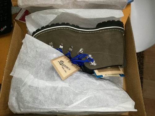 【値下げ】DANNER MOUNTAIN TRAIL BARLOW #30524 ダナーの定番モデル「マウンテンライト」の前身「マウンテントレイル」です。 アウトドアテイストを残しつつ、タウンユースにも履きやすい仕上がりになっています
