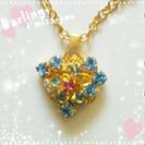 送料無料☆ハンドメイド♡ブルーハートと小さなお花ネックレス♪