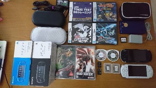 DSi、PSP2台、ソフト多数まとめて