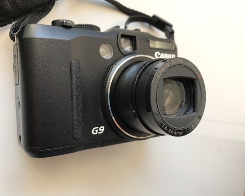 キャノンCanon デジタルカメラ PowerShot パワーショット G9 ６点セット！ バッテリーチャージャー+バッテリー2個+USBケーブル+純正ストラップ