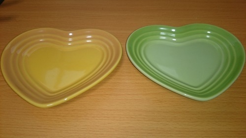 Le Creuset ル クルーゼ ハートプレート グリーン イエロー 美品 いくしー 板橋の食器 プレート の中古あげます 譲ります ジモティーで不用品の処分