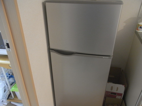 SHARP 中古冷蔵庫 2014 年製 　美品
