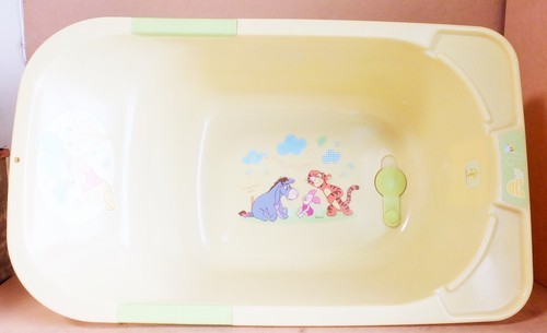 ディズニー Disney Winnie The Pooh くまのプーさん シンク ベビーバス プーさんと沐浴 ロボコン 港南台のベビー 用品 お風呂用品 の中古あげます 譲ります ジモティーで不用品の処分