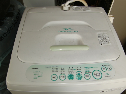 東芝　TOSHIBA　全自動洗濯機　AW-305　5㎏　ステンレス槽　一人暮らしに　【中古】