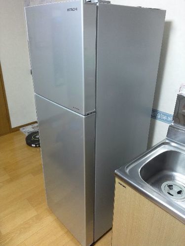 日立　冷凍冷蔵庫　R-23FA　225リットル　幅540奥行650高さ1585　2016年製