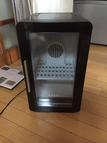 ミニサイズ温冷蔵庫