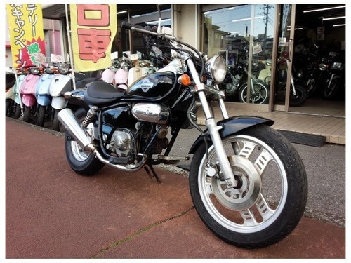 ご成約ありがとうございます。 NO.1323 マグナ50 (MAGNA) 4サイクルエンジン クラッチ付き4速ミッション車 ☆彡