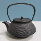 【南部鉄器】三厳堂◆鉄瓶◆急須◆あられ◆茶こし付◆茶道具