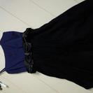 紺と黒のドレス