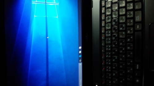 DELL　vostro 3550 i5-2450M メモリ4GB　SSD120GB　Win10 Pro