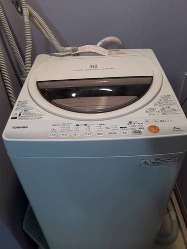 [取り置き中] 売ります：東芝 6.0kg 全自動洗濯機 2012年製 [築地引取推奨] エアドライ機能つき