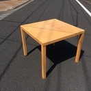 無印良品の正方形テーブル（無料）