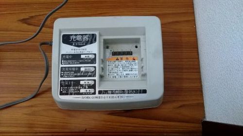 ブリジストン　アシスタ　充電器　子供用椅子　ヘルメット　電動自転車