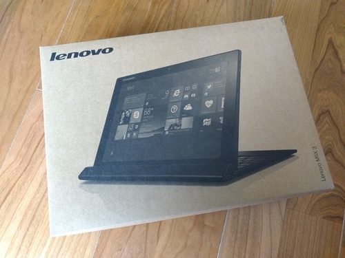 【実売50000円】(動作保証)(値下中)Windowsタブレット Lenovo Miix3(収納ケース付)