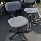 オフィスチェア　事務用椅子　複数あり