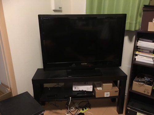 32型東芝製液晶テレビ　32A1S