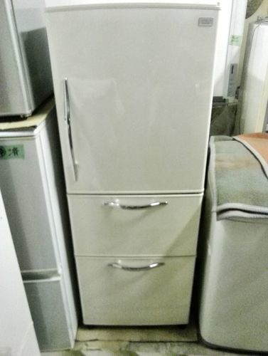 日立　ノンフロン冷凍冷蔵庫　3ドア　265L　2010年製　掲載29日迄
