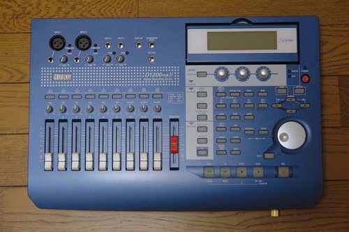 ほぼ未使用 着払い配送可能　KORG D1200mkII D-1200MK2 マルチトラックレコーダー　MTR ZOOM R8